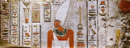 Téléchargez les photos : Relief of Nebhepetre Mentuhotep II and goddess Hathor, Metropolitan Museum of Art, New York. - en image libre de droit