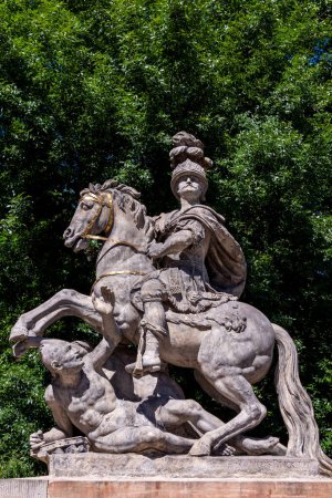 Téléchargez les photos : Sculpture Roi polonais Jan III Sobieski Varsovie, Pologne - en image libre de droit