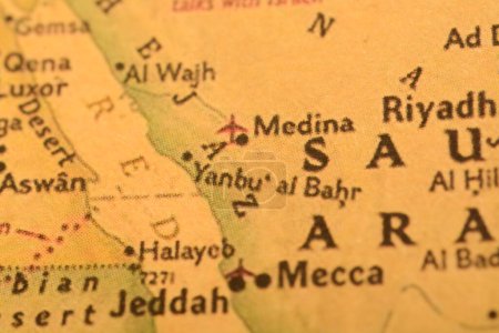 La ubicación de Arabia Saudita en el mapa, incluyendo Medina, La Meca y Riad. Más populares para los destinos musulmanes.