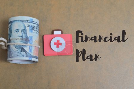 Téléchargez les photos : Un plan financier de soins de santé ou un plan financier médical est une approche stratégique pour gérer les coûts associés aux soins de santé et aux frais médicaux ; - en image libre de droit