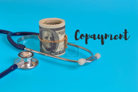 Ein Copayment ist ein fester Geldbetrag, den eine Person aus eigener Tasche für eine Gesundheitsdienstleistung oder Medikamente bezahlen muss, die von ihrer Versicherung abgedeckt werden.