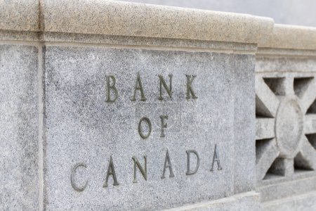 Foto de Ottawa, Ontario - 19 de mayo de 2023: Firma de edificio del Banco de Canadá en el centro de la ciudad - Imagen libre de derechos