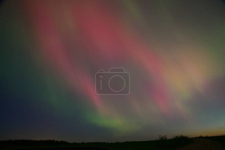 Foto de Luces boreales multicolores (Aurora boreal) - Imagen libre de derechos