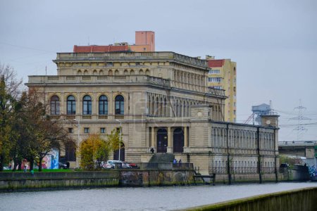 Foto de Kaliningrado, Rusia, 26 de octubre de 2022.El edificio Museo de Bellas Artes, Konigsberg Stock Exchange - Imagen libre de derechos