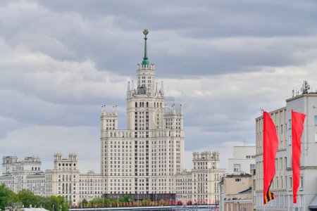 Foto de Moscú 06 de mayo de 2023.Edificio residencial en el terraplén de Kotelnicheskaya en Moscú - Imagen libre de derechos
