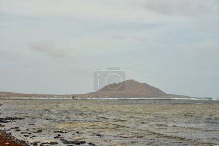 Foto de The Atlantic coast on the island of Sal in Cape Verde - Imagen libre de derechos