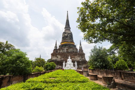 Photo for Monuments of buddha, Ancient temple Ayudhaya-Wat Yai Chai Mongkol at thailand. white buddha statue - Royalty Free Image