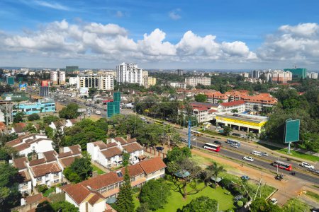 Blick von oben auf das zentrale Geschäftsviertel von Nairobi. Kenia.