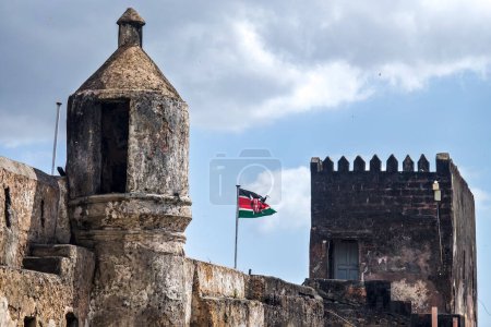 altes Fort Jesus in der kenianischen Stadt Mombasa an der Küste des Indischen Ozeans. Fort Jesus ist eine portugiesische Festung in Mombasa, Kenia. Es wurde 1593 erbaut