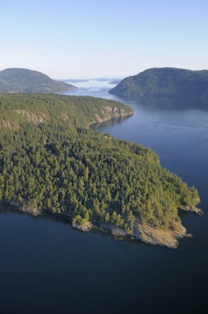 Téléchargez les photos : Photographie aérienne de Sansum Point et Sansum Narrows, île de Vancouver, Colombie-Britannique, Canada. - en image libre de droit