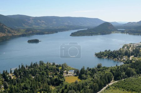 Honeymoon Bay. Blick nach Osten, Vancouver Island Luftaufnahmen, British Columbia, Kanada.