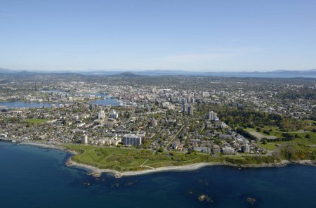 Holland Point Park, Beacon Hill Park and Dallas Road with downtown Victoria in the background, Aerial Photo, Victoria, Vancouver Island, British Columbi