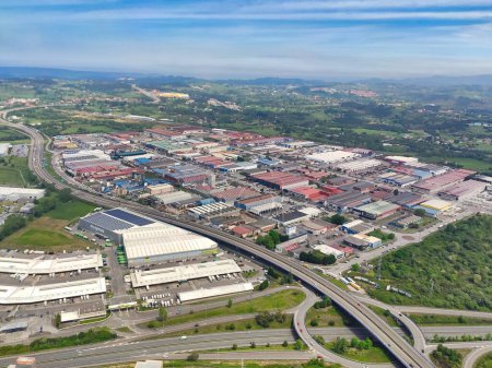 Foto de Parque industrial de Silvota, vista aérea, Llanera, Asturias, España, Europa - Imagen libre de derechos