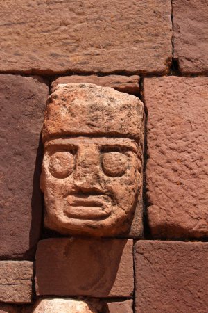 Kalasasaya Temple, Tiwanaku, statue embedded in the temple wall