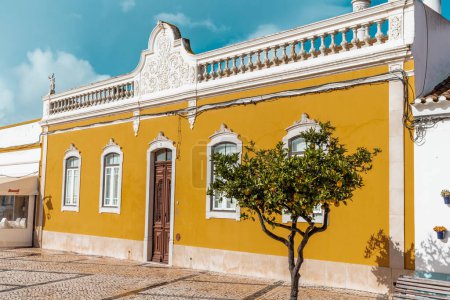 Téléchargez les photos : Architecture Vue détaillée de la pittoresque ville de Castro Marim Faro Portugal - en image libre de droit