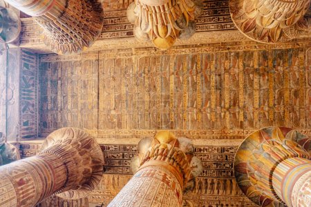 Téléchargez les photos : Vue détaillée dans le temple de Philae Egypte - en image libre de droit