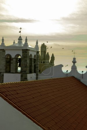Foto de Iglesia de Santa Maria en la ciudad de Serpa Portugal Viajar Portugal Alentejo Hermosas ciudades - Imagen libre de derechos