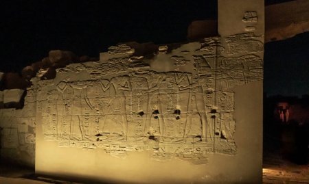 Hieroglyphische Mauer im Karnak Tempel