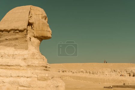 Le Grand Sphinx sur les pyramides du plateau de Gizeh