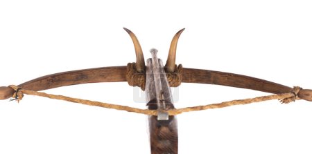 Téléchargez les photos : Ancient crossbow isolated on white background - en image libre de droit