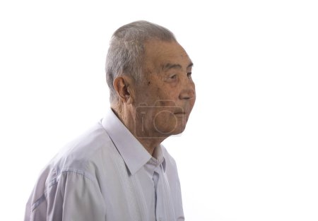 Téléchargez les photos : Grand-père, pensionné, portrait d'un vieil homme sur fond blanc - en image libre de droit