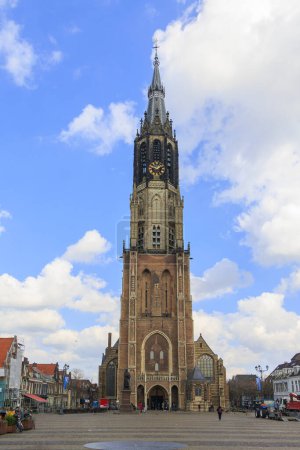 Nieuwe kerk ist eine evangelische Kirche am Marktplatz in Delft in den Niederlanden