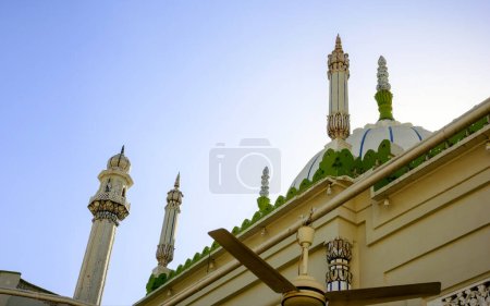 Bild einer Moschee mit anderer Perspektive, die sich in Khairpur, dem Gebetsbereich der Muslime, befand.