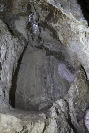 Foto de La mina romana Lapis Specularis en las cuevas de Sanabrio en la región de Cuenca, España - Imagen libre de derechos
