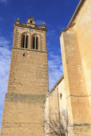Téléchargez les photos : Détails architecturaux de la belle église de San Nicolas de Bari dans le village de Priego, Cuenca - en image libre de droit