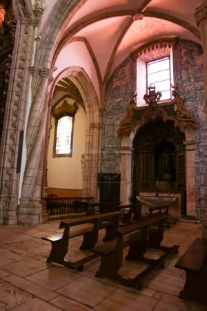 Foto de Olivenza, Badajoz, España- 23 de octubre de 2024: Interior de la iglesia de Santa María Magdalena en la ciudad de Olivenza, Badajoz, España - Imagen libre de derechos