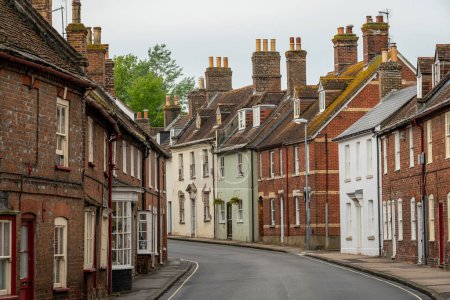 Paysage de rue de Wareham, Dorset, Angleterre. Rangée de maisons britanniques typiques