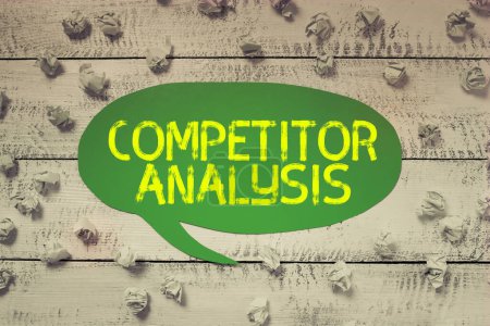 Téléchargez les photos : Affichage conceptuel Analyse des concurrents, approche commerciale Déterminer la force Faiblesse du marché concurrentiel - en image libre de droit