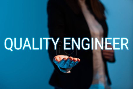 Foto de Ingeniero conceptual de la calidad del título, concepto de negocio asegura la calidad total de un producto manufacturado - Imagen libre de derechos