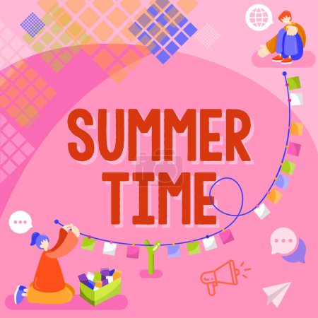 Foto de Señal de texto que muestra la hora de verano, Palabra escrita en la estación más caliente del año caracterizada por noches cortas - Imagen libre de derechos