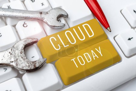 Foto de Inspiración mostrando signo Cloud, Internet Concept ejecutando cargas de trabajo remotamente a través de Internet en datos de proveedores comerciales - Imagen libre de derechos