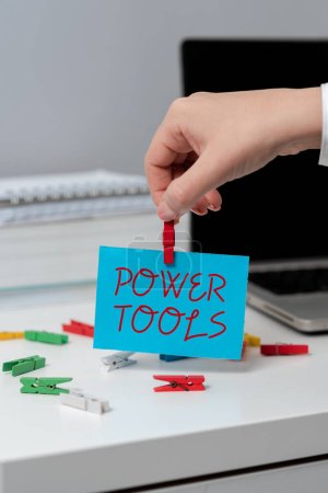 Foto de Señal de texto que muestra herramientas eléctricas, Palabra para herramientas alimentadas por un motor eléctrico utilizado principalmente para el trabajo manual - Imagen libre de derechos
