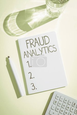 Téléchargez les photos : Affichage conceptuel Analyse de la fraude, mot écrit sur l'identification de la fraude réelle ou prévue - en image libre de droit