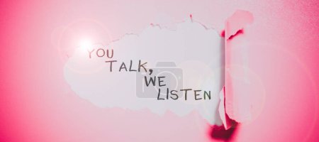 Téléchargez les photos : Texte inspirant You Talk, We Listen, Internet Concept Two Way Communication Motivational Conversation - en image libre de droit