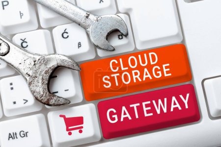 Foto de Signo de texto que muestra Cloud Storage Gateway, Business concept Server que reside en las instalaciones del cliente - Imagen libre de derechos