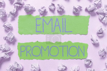 Téléchargez les photos : Texte manuscrit Email Promotion, Business overview commercial broadcast which offers incentives to drive sales - en image libre de droit