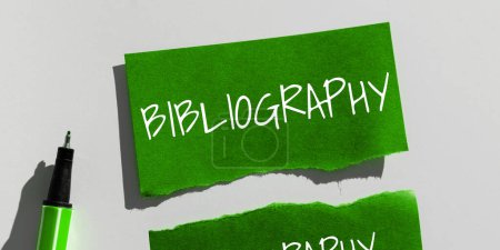Téléchargez les photos : Affichage conceptuel Bibliographie, Word pour une liste d'écrits relatifs à un sujet, une période ou un auteur particulier - en image libre de droit