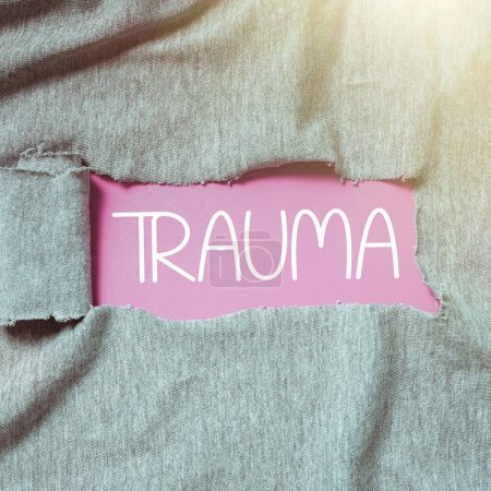 Foto de Leyenda conceptual Trauma, Concepto que significa experiencia profundamente angustiante o perturbadora Lesiones físicas - Imagen libre de derechos