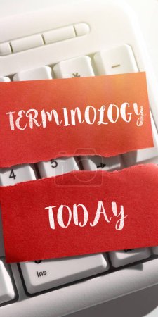 Écrire en affichant du texte Terminologie, mot écrit sur des termes utilisés avec une application technique particulière dans les études