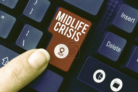 Texto que muestra inspiración Midlife Crisis, Word Written on Software development technique Descomponer una aplicación