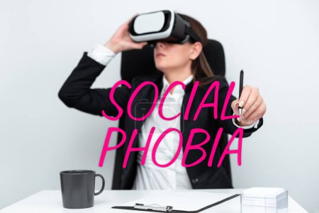 Foto de Texto de la escritura Fobia social, Negocios muestran un miedo abrumador a las situaciones sociales que son angustiantes - Imagen libre de derechos