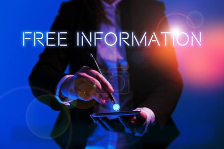 Foto de Conceptual caption Free Information, Business showcase conocimiento obtenido de la investigación, estudio o instrucción de forma gratuita - Imagen libre de derechos