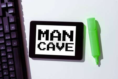 Foto de Signo de texto que muestra la cueva del hombre, idea de negocio una habitación, espacio o área de una vivienda reservada para una persona masculina - Imagen libre de derechos