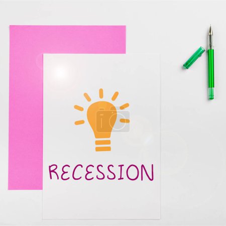 Foto de Visualización conceptual Recesión, Enfoque empresarial el proceso de disminución progresiva en crecimiento, período de reducción - Imagen libre de derechos