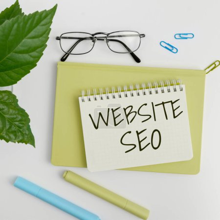 Foto de Signo de texto que muestra el sitio web Seo, tácticas de visión general de negocios utilizadas para aumentar la cantidad de visitantes a un sitio web - Imagen libre de derechos