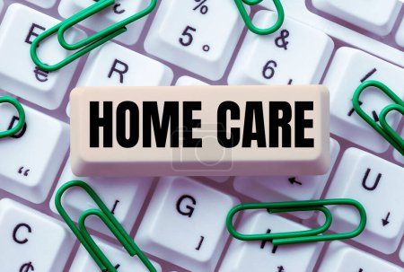 Foto de Escribir mostrando texto Home Care, escaparate de negocios Lugar donde las personas pueden obtener el mejor servicio de comodidad prestada - Imagen libre de derechos